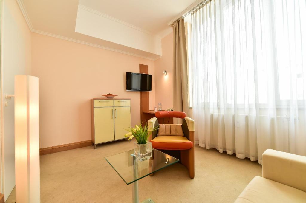 Stadt Hotel Изерлон Экстерьер фото